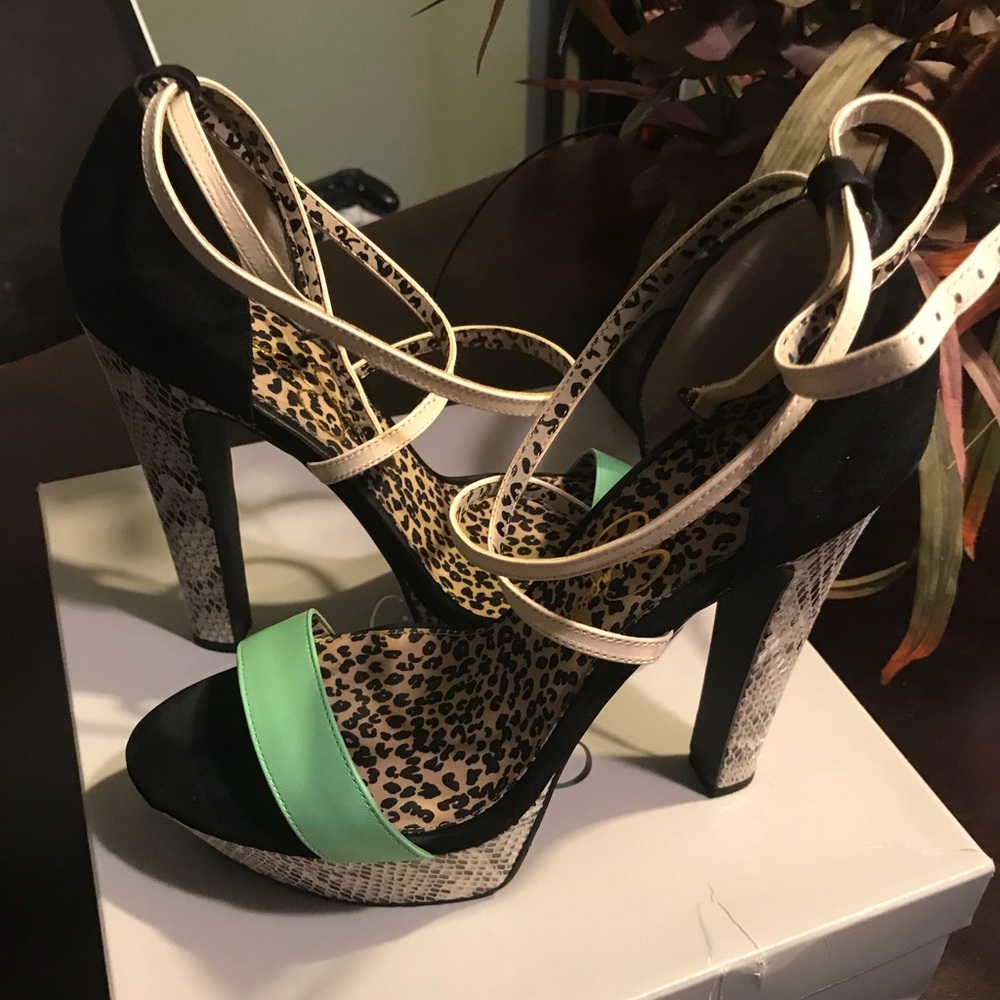 Jessica Simpson Parie